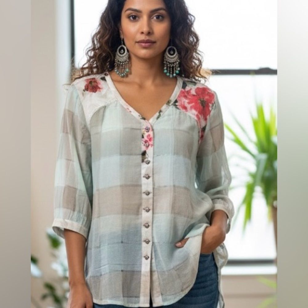 Aratta Silent Journey NWT Embroidered Artisan Blouse Size Small Will Fit Med